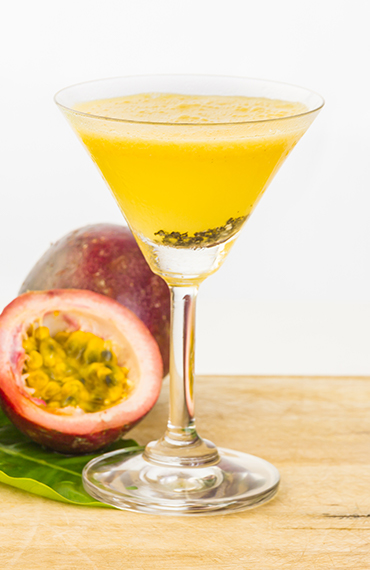 Cocktail daiquiri mangue et fruit de la passion