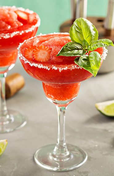 Cocktail frozen daiquiri à la fraise