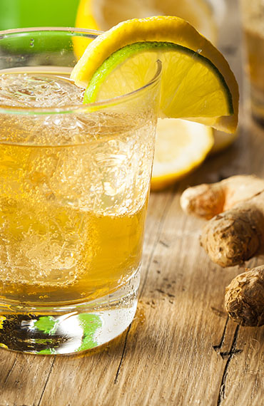 Cocktail ginger beer, rhum et piment